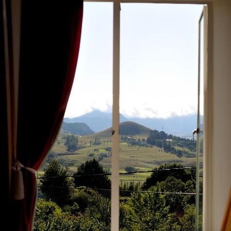 Knock Out View Clarens Hotel Екстериор снимка