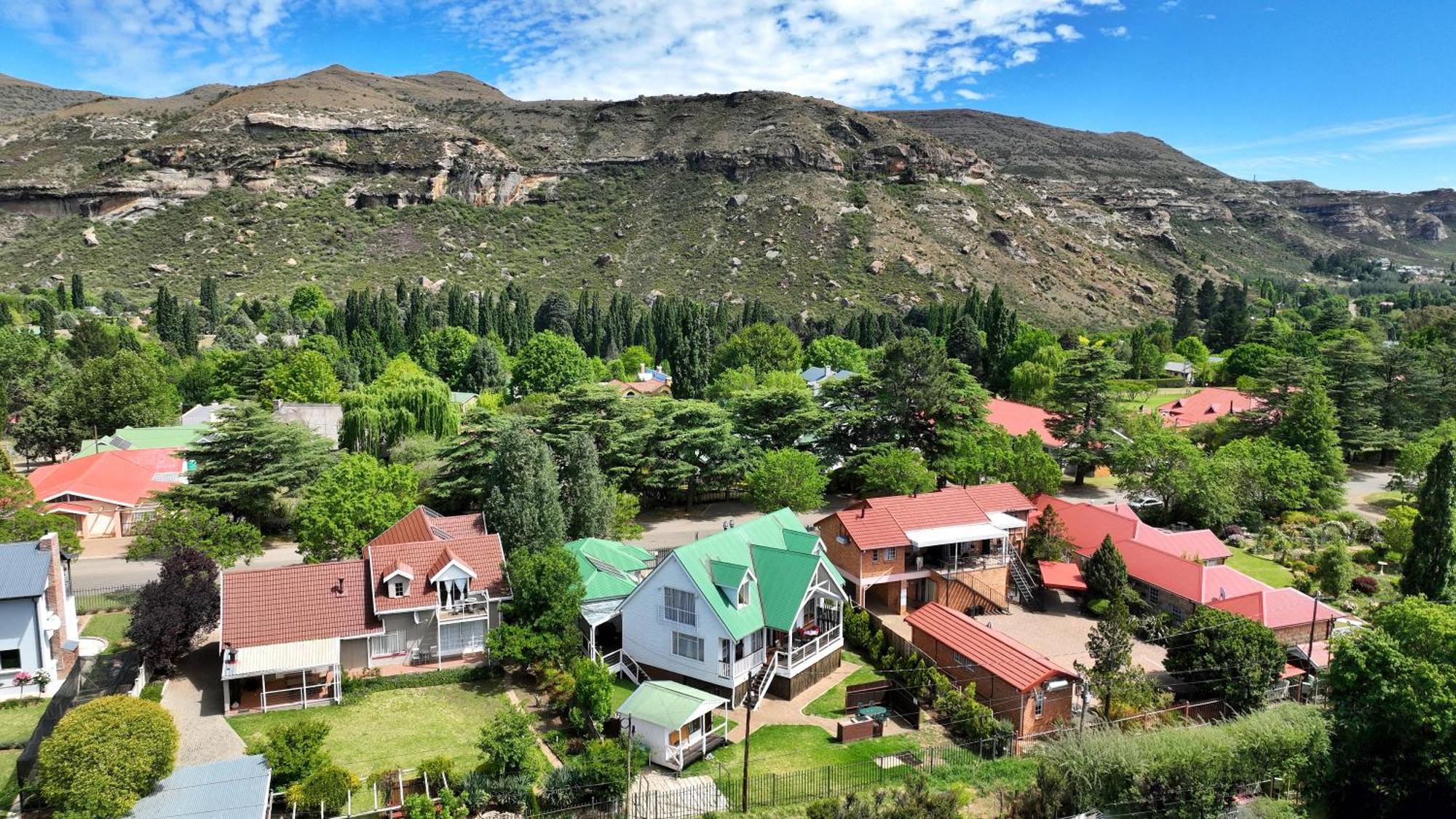 Knock Out View Clarens Hotel Екстериор снимка