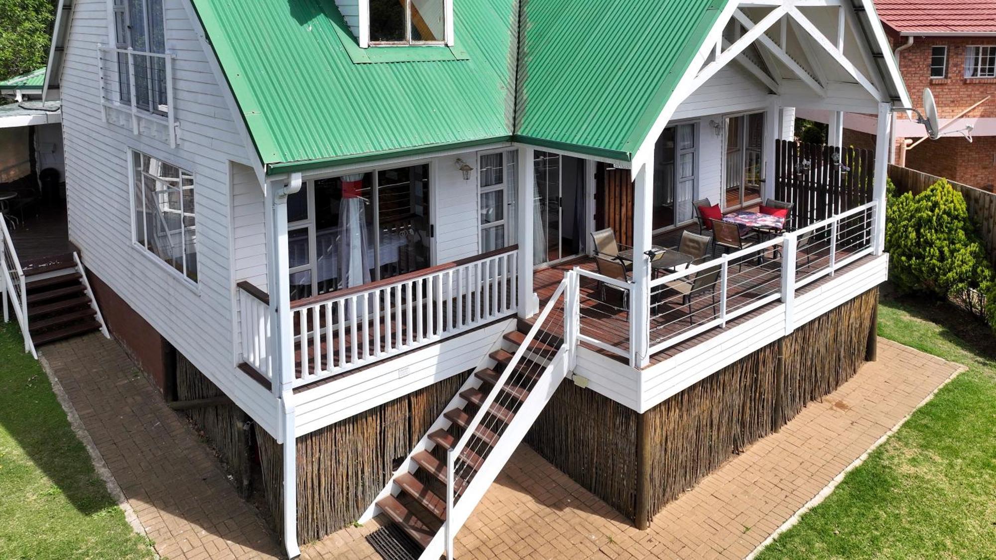 Knock Out View Clarens Hotel Екстериор снимка